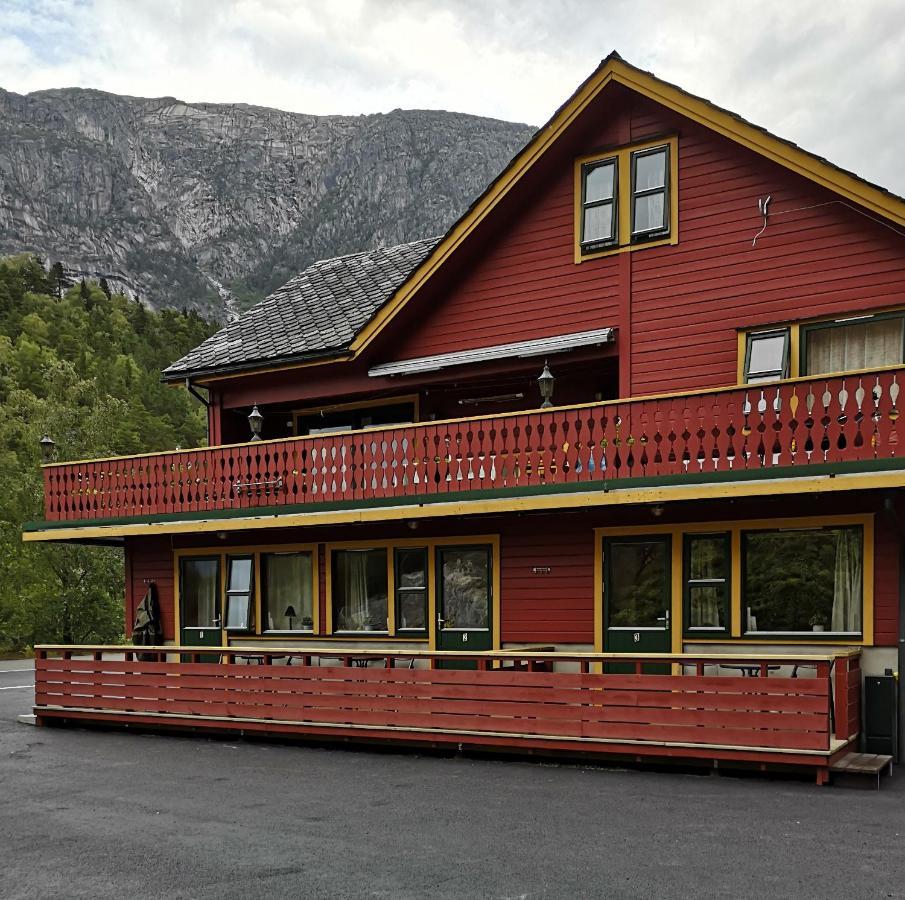 Kvamsdal Pensjonat 3 Eidfjord Exterior photo